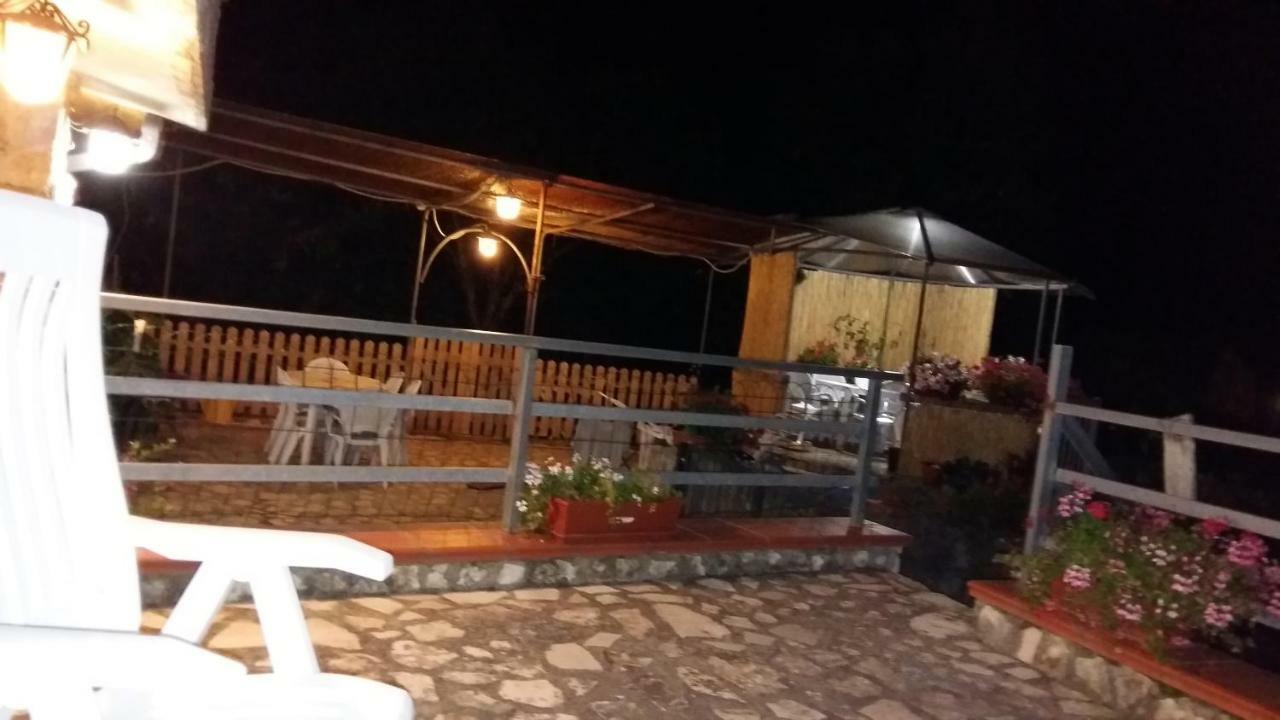B&B La Vecchia Scuola Sonnino ภายนอก รูปภาพ
