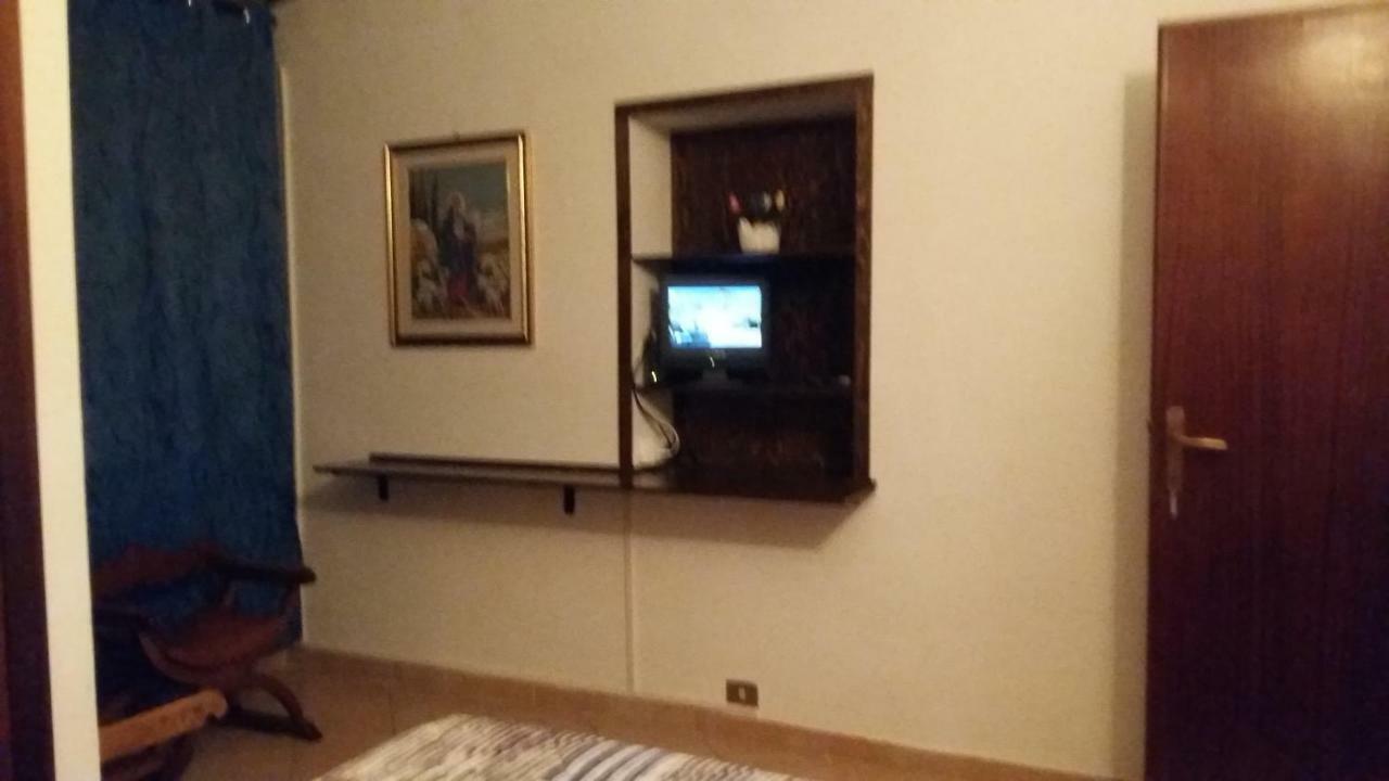 B&B La Vecchia Scuola Sonnino ภายนอก รูปภาพ