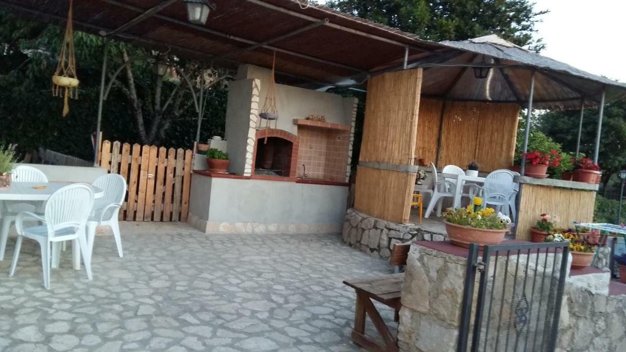 B&B La Vecchia Scuola Sonnino ภายนอก รูปภาพ